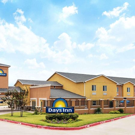 Days Inn By Wyndham Rockdale Texas Luaran gambar