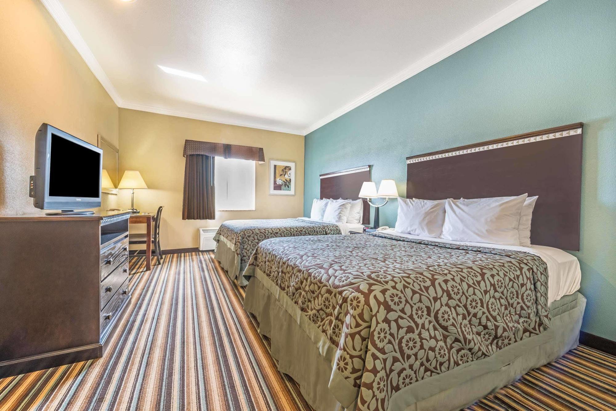 Days Inn By Wyndham Rockdale Texas Luaran gambar